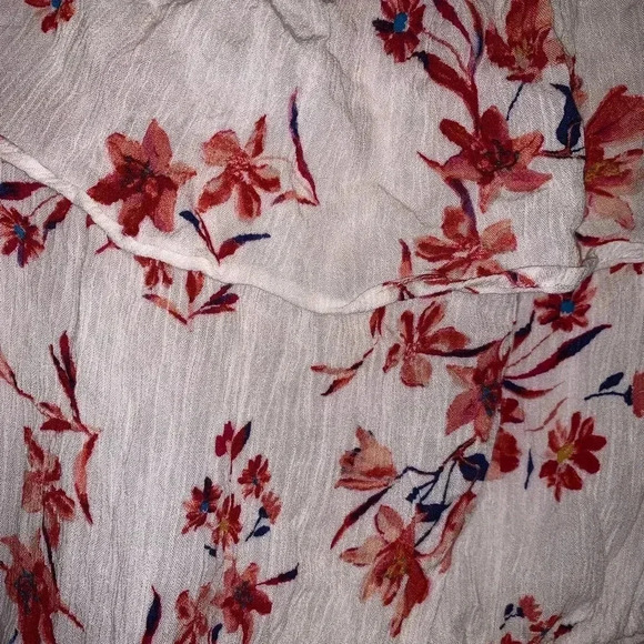 Off The Shoulder Crop Top - Picture 2 of 4